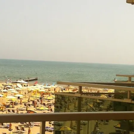 Nizza Frontemare Superior 3 Stelle Hotel Lido di Jesolo