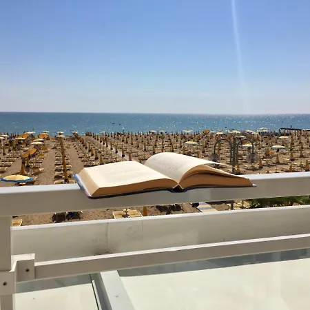 Nizza Frontemare 3*